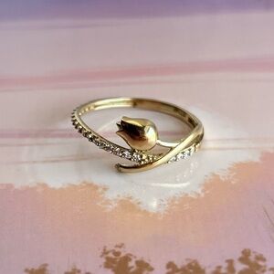 Elegant Tulip Wrap Ring
